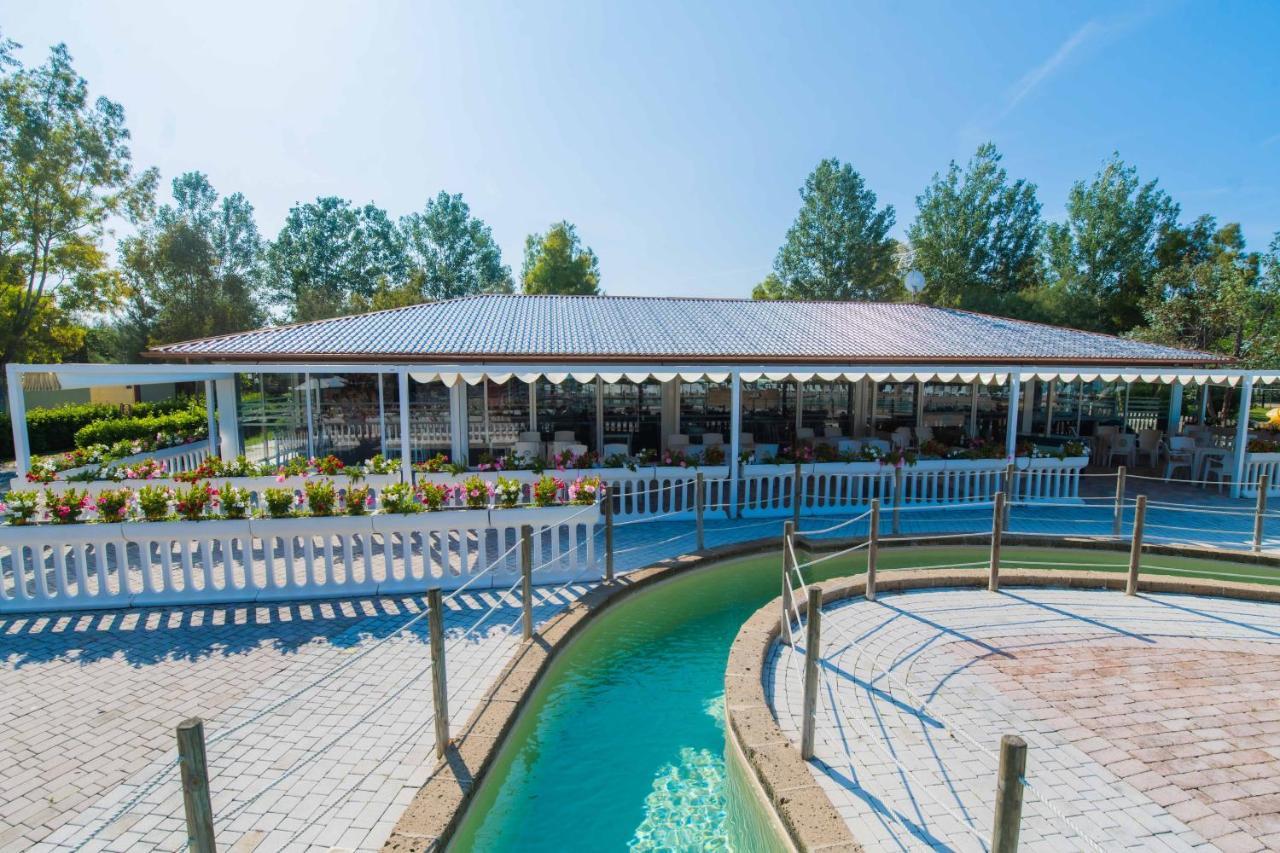 Camping Le Palme Marina Di Bibbona Luaran gambar